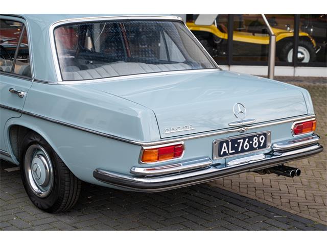 1966 Mercedes-Benz 250 (CC-2105706) for sale in Katwijk, Netherlands