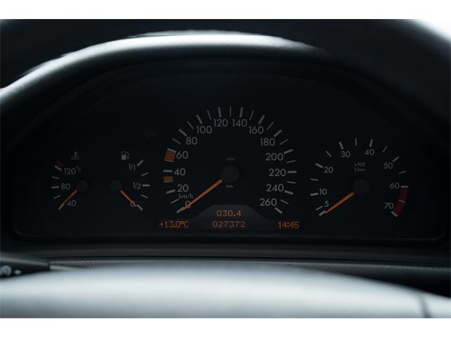 2000 Mercedes-Benz 320 (CC-2105715) for sale in Katwijk, Netherlands