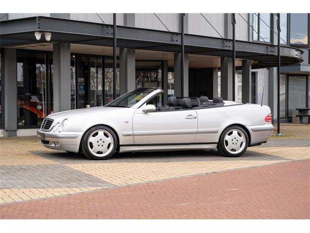 2000 Mercedes-Benz 320 (CC-2105715) for sale in Katwijk, Netherlands