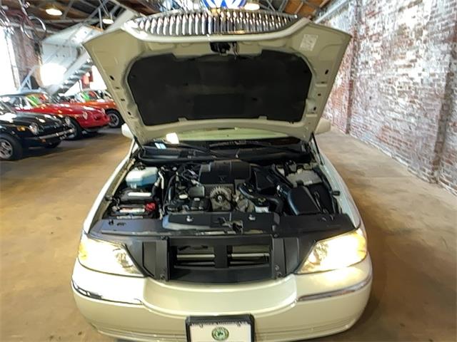 2007 Lincoln Town Car (CC-2106027) for sale in Reading, Pennsylvania