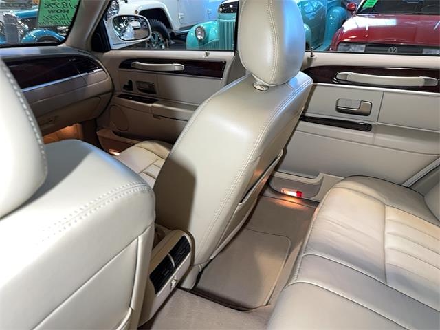 2007 Lincoln Town Car (CC-2106027) for sale in Reading, Pennsylvania