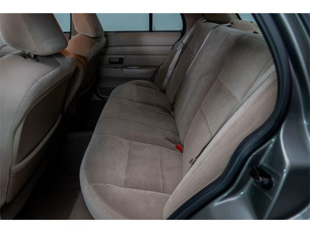 2003 Ford Crown Victoria (CC-2106362) for sale in Saratoga Springs, New York
