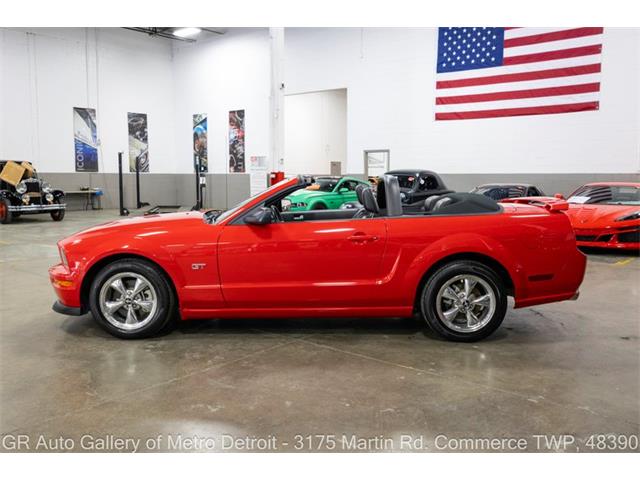 2005 Ford Mustang (CC-2106787) for sale in Kentwood, Michigan