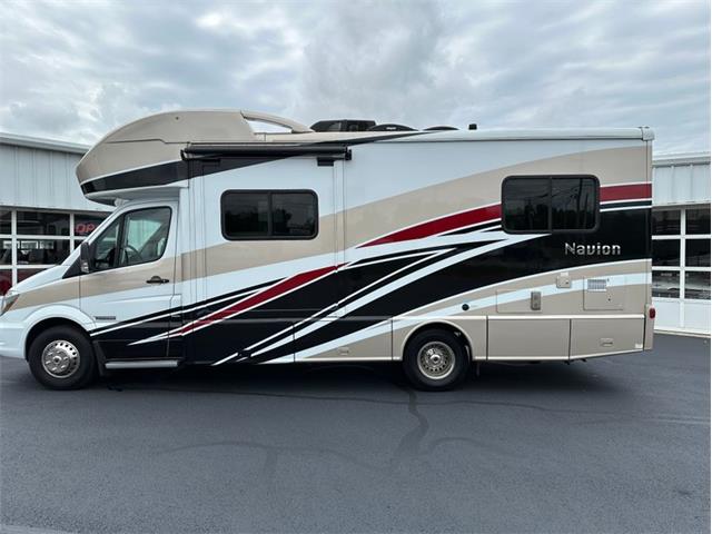 2017 Winnebago Adventurer (CC-2106888) for sale in Columbus, Ohio