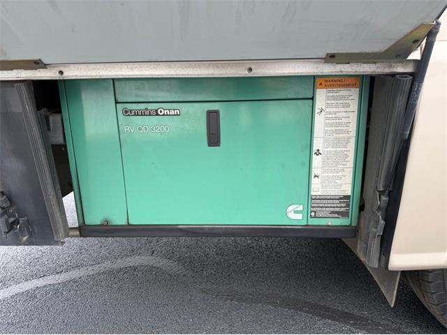 2017 Winnebago Adventurer (CC-2106888) for sale in Columbus, Ohio