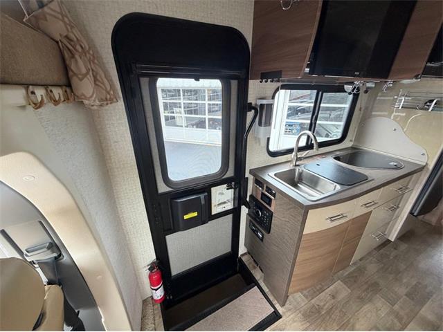 2017 Winnebago Adventurer (CC-2106888) for sale in Columbus, Ohio