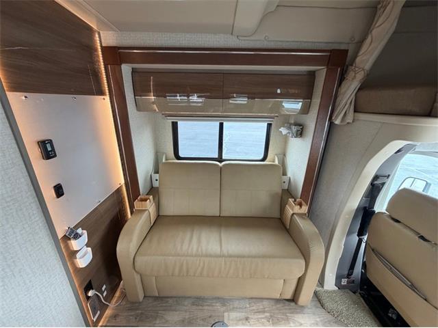 2017 Winnebago Adventurer (CC-2106888) for sale in Columbus, Ohio