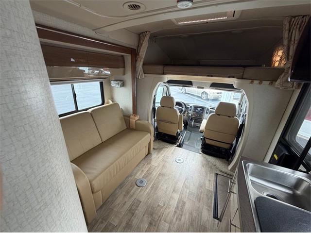 2017 Winnebago Adventurer (CC-2106888) for sale in Columbus, Ohio