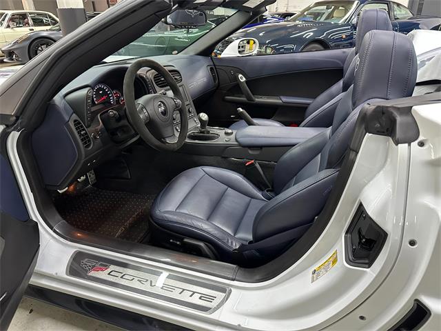 2013 Chevrolet Convertible (CC-2106902) for sale in Huntington Station, New York