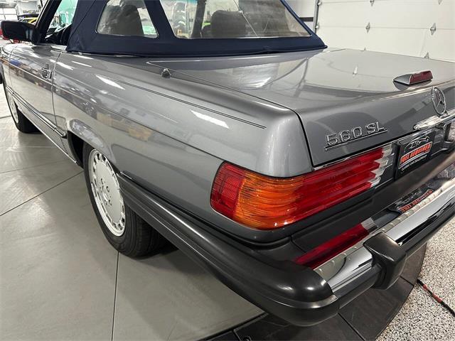 1988 Mercedes-Benz 560 (CC-2106916) for sale in McDonald, Pennsylvania