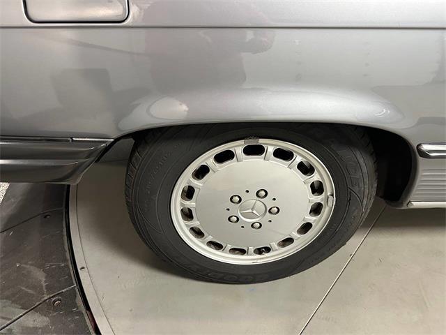 1988 Mercedes-Benz 560 (CC-2106916) for sale in McDonald, Pennsylvania