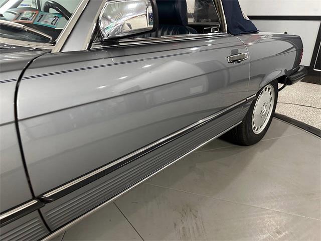 1988 Mercedes-Benz 560 (CC-2106916) for sale in McDonald, Pennsylvania
