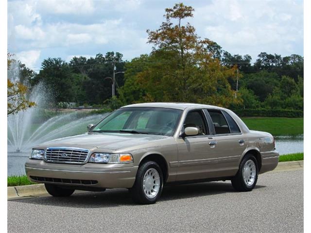 2001 Ford Crown Victoria (CC-2107055) for sale in Hobart, Indiana