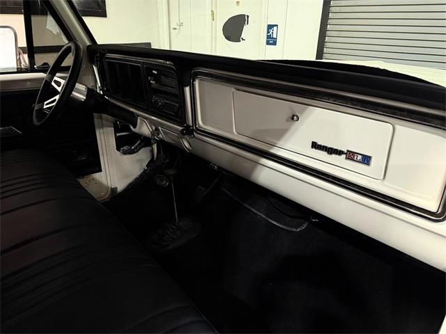 1975 Ford F250 (CC-2107255) for sale in Palm Desert , California