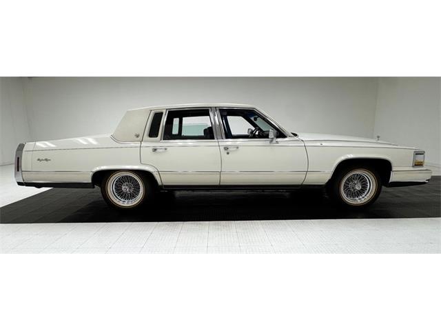 1992 Cadillac Brougham (CC-2107353) for sale in Morgantown, Pennsylvania