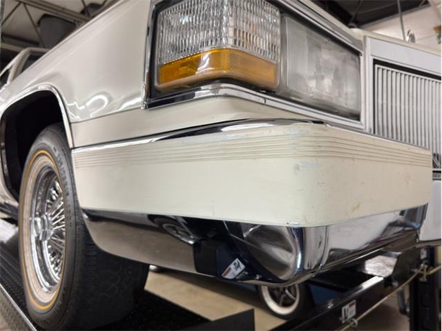 1992 Cadillac Brougham (CC-2107353) for sale in Morgantown, Pennsylvania