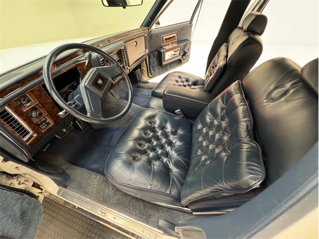 1992 Cadillac Brougham (CC-2107353) for sale in Morgantown, Pennsylvania