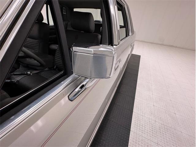 1986 Lincoln Town Car (CC-2107357) for sale in Morgantown, Pennsylvania