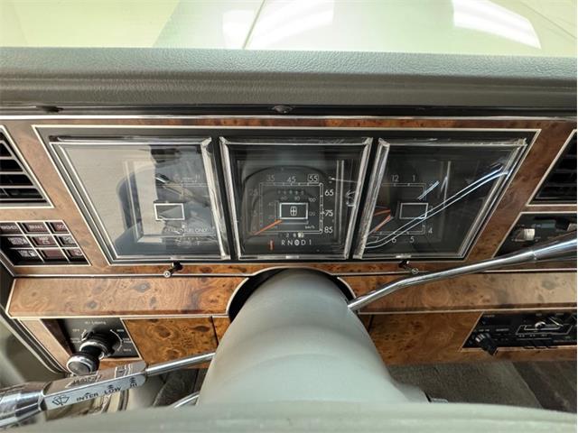 1986 Lincoln Town Car (CC-2107357) for sale in Morgantown, Pennsylvania