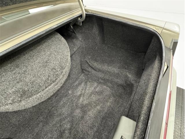 1986 Lincoln Town Car (CC-2107357) for sale in Morgantown, Pennsylvania