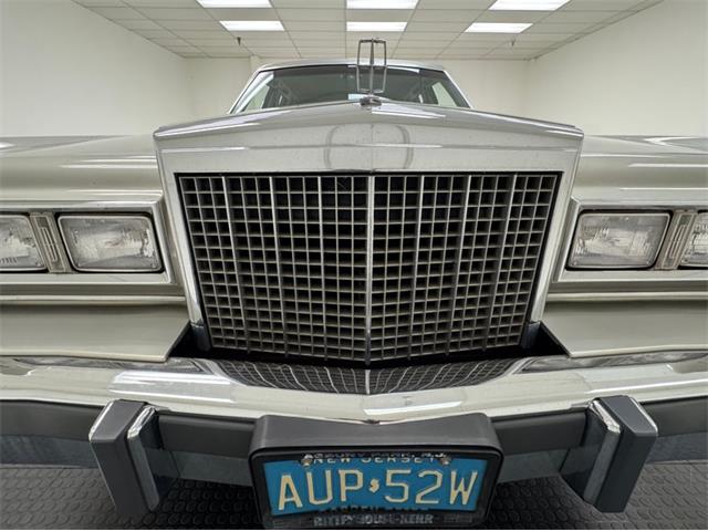 1986 Lincoln Town Car (CC-2107357) for sale in Morgantown, Pennsylvania