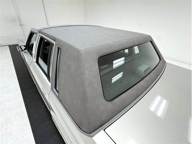 1986 Lincoln Town Car (CC-2107357) for sale in Morgantown, Pennsylvania
