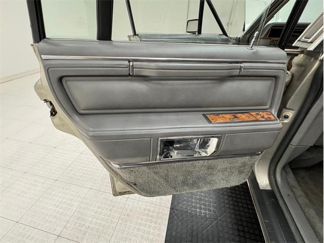 1986 Lincoln Town Car (CC-2107357) for sale in Morgantown, Pennsylvania