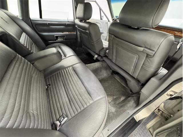 1986 Lincoln Town Car (CC-2107357) for sale in Morgantown, Pennsylvania
