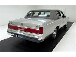 1986 Lincoln Town Car (CC-2107357) for sale in Morgantown, Pennsylvania