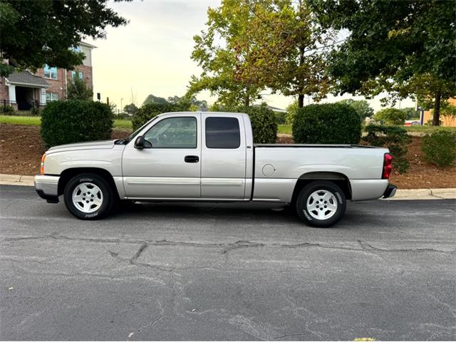 2006 Chevrolet Silverado (CC-2107405) for sale in Greensboro, North Carolina
