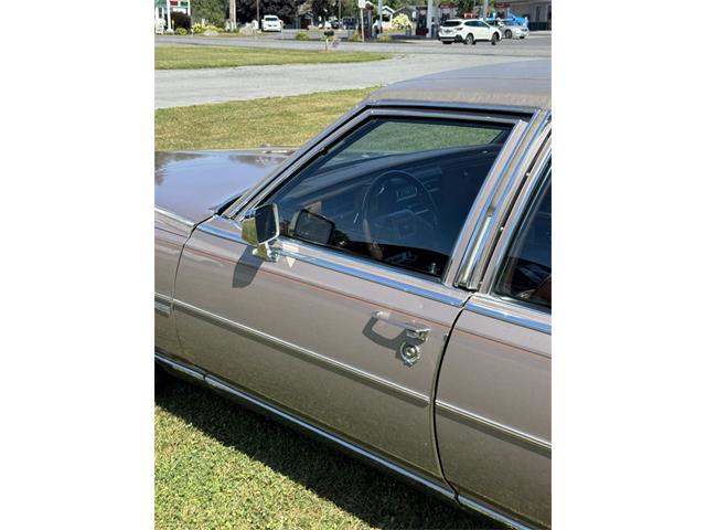 1983 Cadillac Brougham (CC-2107584) for sale in Saratoga Springs, New York