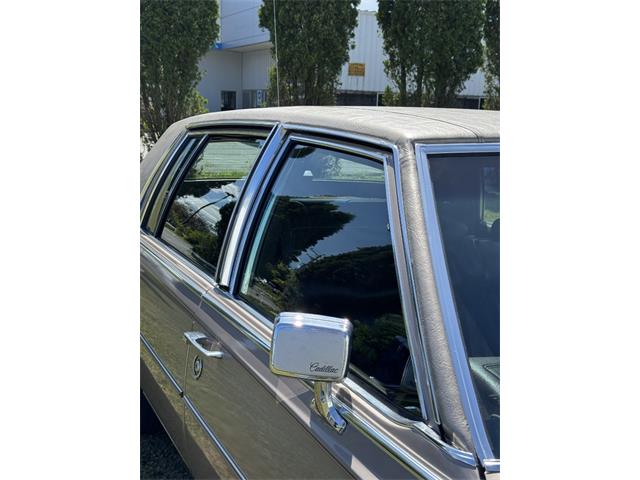1983 Cadillac Brougham (CC-2107584) for sale in Saratoga Springs, New York
