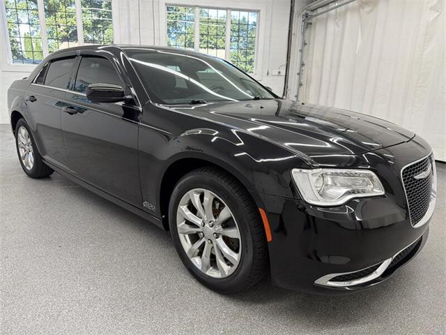 2016 Chrysler 300 (CC-2107792) for sale in Spring City, Pennsylvania