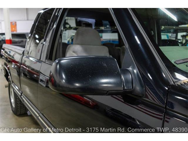 1997 GMC Sierra 1500 (CC-2107896) for sale in Kentwood, Michigan