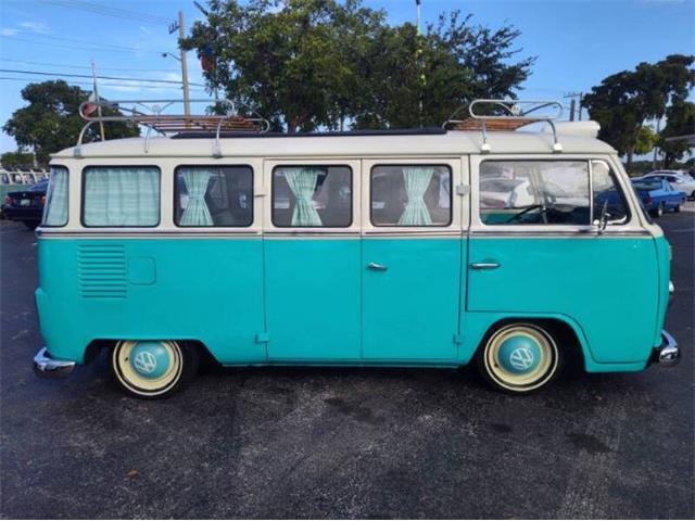1980 Volkswagen Bus (CC-2107985) for sale in Cadillac, Michigan