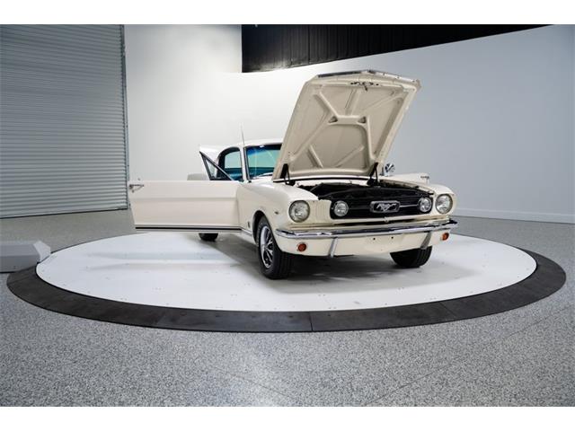 1966 Ford Mustang Fastback (CC-2108260) for sale in Madisonville, Texas