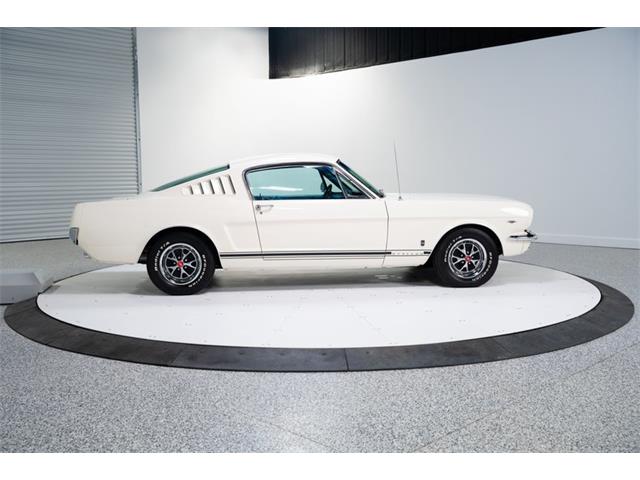 1966 Ford Mustang Fastback (CC-2108260) for sale in Madisonville, Texas