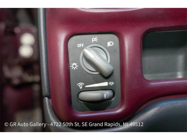 2002 Pontiac Grand Prix (CC-2108300) for sale in Kentwood, Michigan