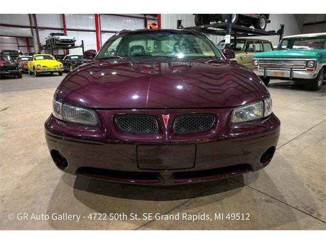 2002 Pontiac Grand Prix (CC-2108300) for sale in Kentwood, Michigan