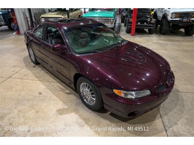 2002 Pontiac Grand Prix (CC-2108300) for sale in Kentwood, Michigan