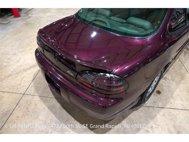 2002 Pontiac Grand Prix (CC-2108300) for sale in Kentwood, Michigan