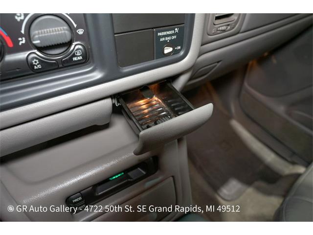 2001 GMC Sierra (CC-2108312) for sale in Kentwood, Michigan