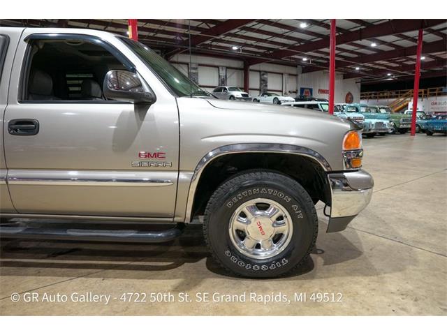 2001 GMC Sierra (CC-2108312) for sale in Kentwood, Michigan