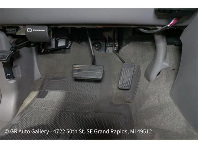 2001 GMC Sierra (CC-2108312) for sale in Kentwood, Michigan