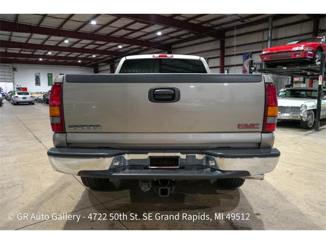 2001 GMC Sierra (CC-2108312) for sale in Kentwood, Michigan