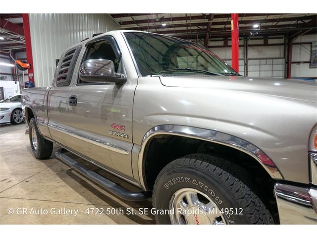 2001 GMC Sierra (CC-2108312) for sale in Kentwood, Michigan