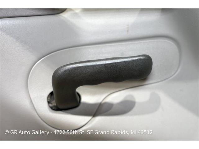 2001 GMC Sierra (CC-2108312) for sale in Kentwood, Michigan