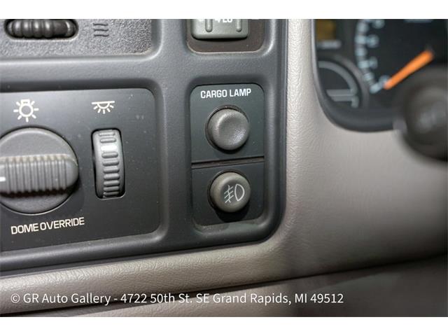 2001 GMC Sierra (CC-2108312) for sale in Kentwood, Michigan