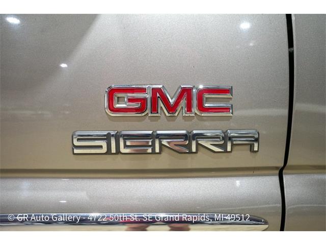 2001 GMC Sierra (CC-2108312) for sale in Kentwood, Michigan