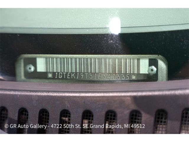 2001 GMC Sierra (CC-2108312) for sale in Kentwood, Michigan
